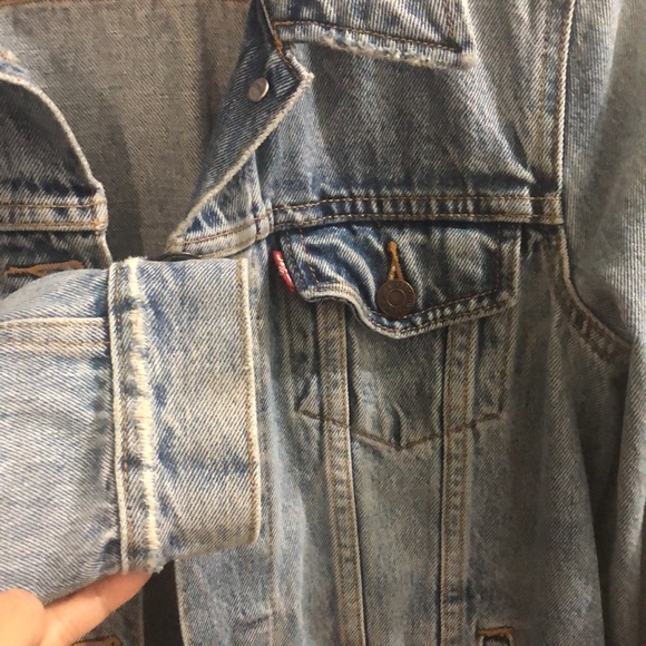 Levi’s Jean jacket - Picture 4 of 5